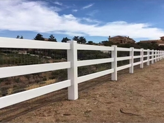 Witte 3rails PVC paarden hek Stabiel kunststof paarden veld hek
