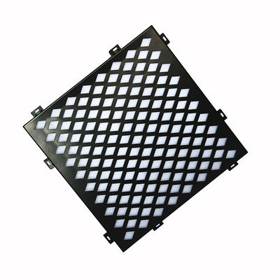 Binnen PVDF Geperforeerde Metalen Gevels 1500x2500mm Decoratief Gaas