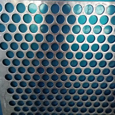 Architectonisch lichtgewicht aluminium decoratief geperforeerd metalen gaas bekleding