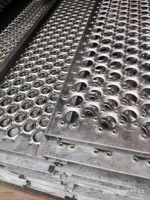 Aluminium 3,5 mm ronde gat niet-glijdend veiligheidsrooster voor trappenbanen