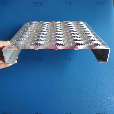 Gegalvaniseerde Diamond Grip Strut Veiligheidsrooster 2-4mm Dikte