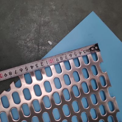 Aluminium-roestvrij staal geperforeerd metaal mesh sheet 0,5-8 mm