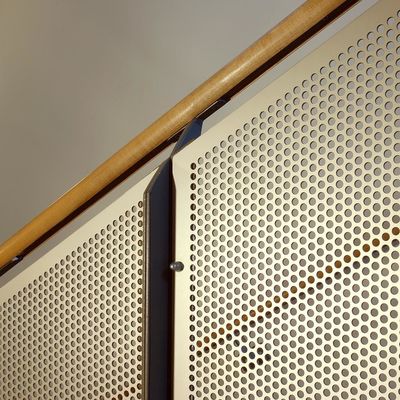 Gegalvaniseerd geperforeerd metaalnetplaat 1 mm rond gat Decoratief