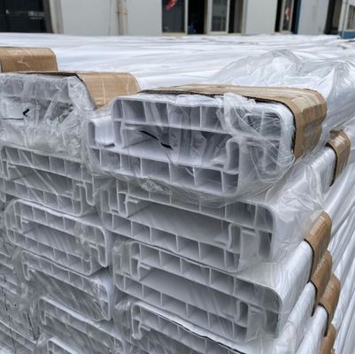 Witte 5ft x 8ft 4-Rail PVC paarden hek Eco-vriendelijk vinyl