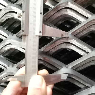 Zwaar werkend 1,5 mm roestvrij staal uitgebreid metalen gaas voor catwalks