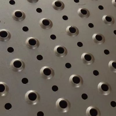 Zware greep Strut Perforated Metal Plank Grating
