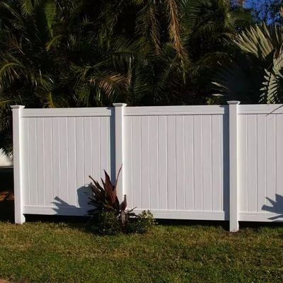 Fabrieksprijs Wit PVC privacy paneel voor buitentuin hek