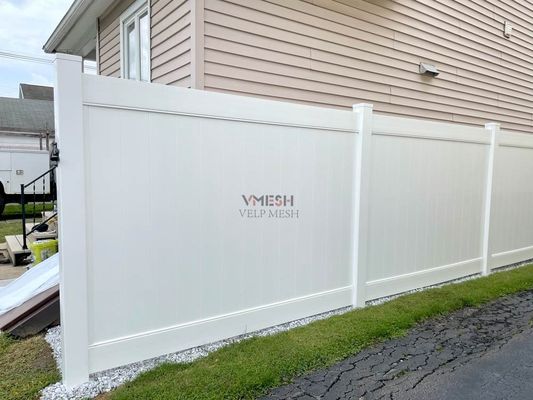 Eenvoudige installatie Wit buitendeksel van vinyl Prachtig Langdurig
