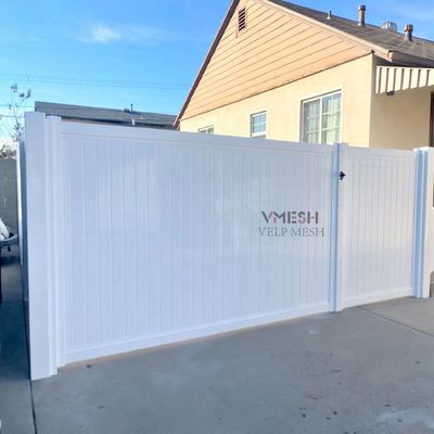 Lichte gewicht Duurzaam Waterdicht Modern PVC Volle privacy hek