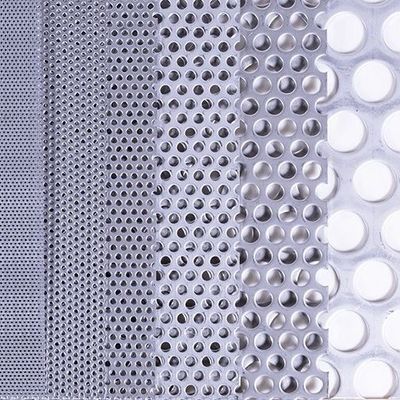 Op maat gemaakte grootte lichtgewicht decoratieve ronde gat geperforeerde plaat voor architectuur