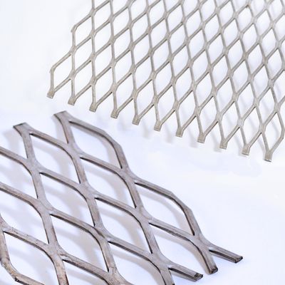 Anti-corrosie gegalvaniseerd uitgebreid metalen gaas plat opgeheven constructie