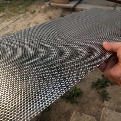 PVDF-coating Architectonisch vierkant Aluminium geperforeerde panelen Decoratief metaal geperforeerd plaat