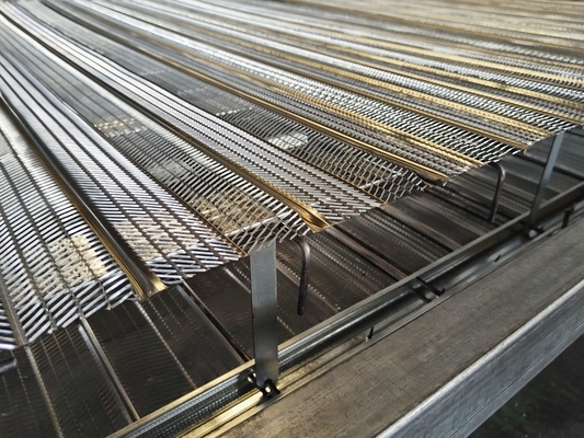 Gegalvaniseerd uitgebreid metalen gaas cement gietvorming voor zwembadbouw