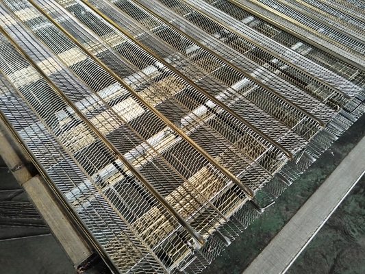 Gegalvaniseerd uitgebreid metalen gaas cement gietvorming voor zwembadbouw