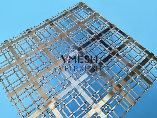 Op maat gepoedercoat geanodiseerd architectonisch gaas Geplooid geweven metalen gaas voor trapbalustrade