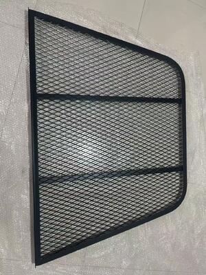 Robuuste metalen diamanten mesh raamput dekking ontworpen voor een hoge laadcapaciteit