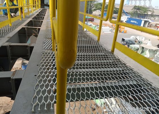 4.5mm Gegalvaniseerde Stalen Strekmetaalplaat voor Platforms