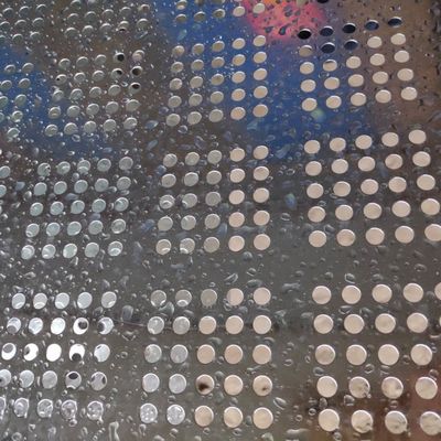 Poederbedekte aluminium-roestvrijstalen geperforeerde plaat voor architectonische gevels