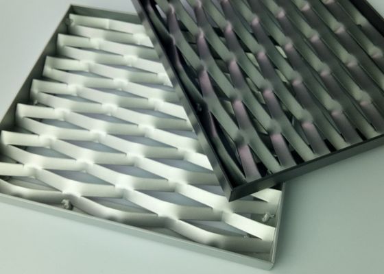 Aangepaste HDG-metaalmateriaal Uitgebreide metalen gaasveiligheidshek voor bescherming van machines