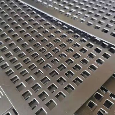 PVDF decoratieve aluminium vierkant gat geperforeerd metalen gaas voor muur gordijn