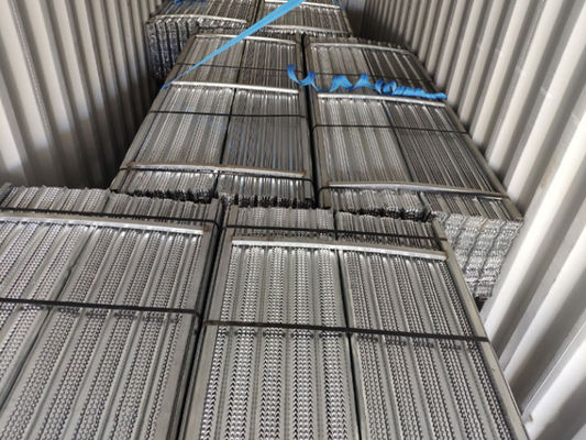 Gegalvaniseerde hoge rib metalen lat voor stucco-vorming 0,45 m x 2 m