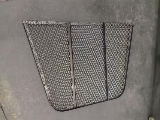 40*80mm Hool Size Powder Coating Expanded Metal Mesh Window Well Cover met corrosiebestendigheid