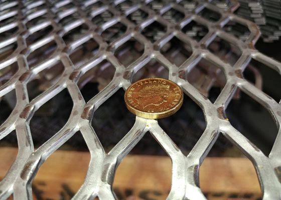 Vlak Type 4mm het Blad van Koolstofstaaldiamond expanded metal grating 4x8