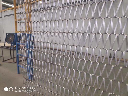 De Aanpassings Architecturaal Metaal Mesh For Facade Deco van het brandbewijs