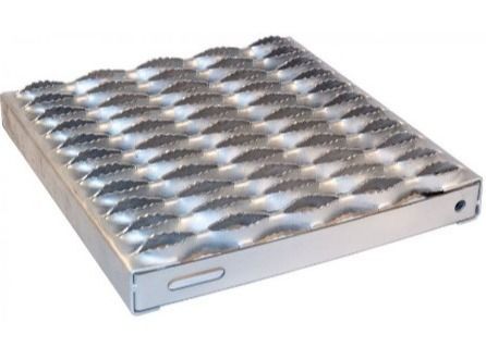 betreedt Aluminium 1060 3003 die de Veiligheidsgrating van de Greepstut Trede besnuffelen Vrachtvervoerplatforms