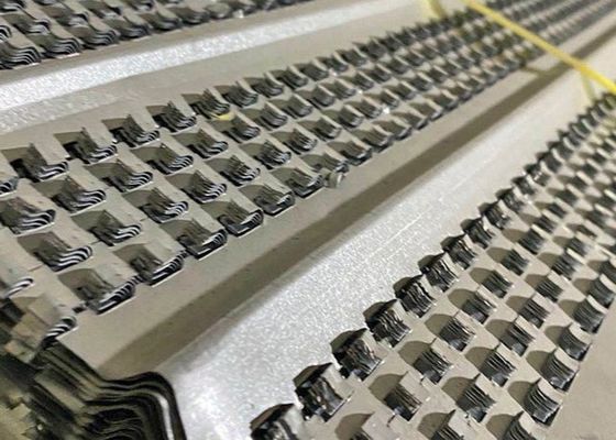 Thermisch verzinkt stucgaas 450x2500mm voor betonconstructie