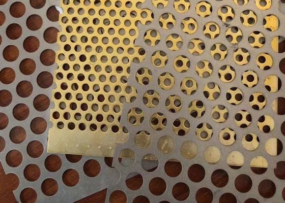 Anping Geperforeerd Metaalnetwerk 1.5*3.0m de Geperforeerde Comités van het Aluminiumplafond