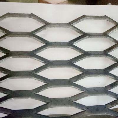 Het op zwaar werk berekende Ijzer 4x8 hief Uitgebreid Metaal Mesh Catwalk Steel Gratings op